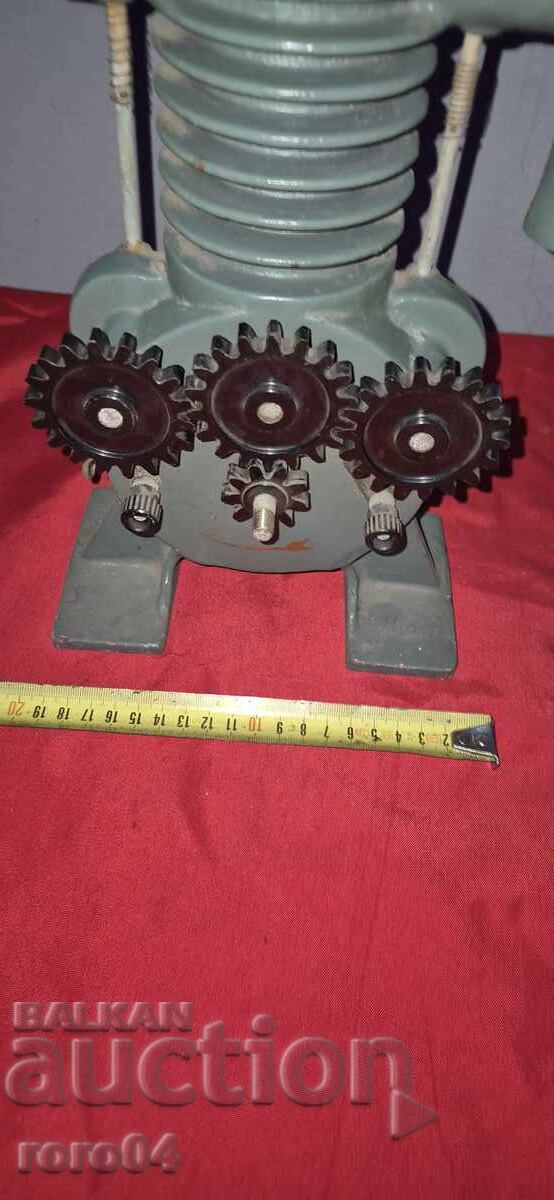 Δημοπρασία ΚΙΝΗΤΗΡΑΣ - ΜΟΝΤΕΛΟ - ΛΕΙΤΟΥΡΓΙΚΟ Δημοπρασία ΚΙΝΗΤΗΡΑΣ - ΜΟΝΤΕΛΟ - ΛΕΙΤΟΥΡΓΙΚΟ