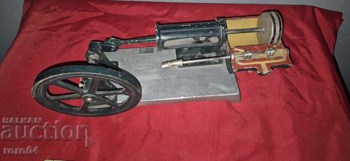 ENGINE - MODEL - WORKING - 5 ENGINE - MODEL - WORKING - 5