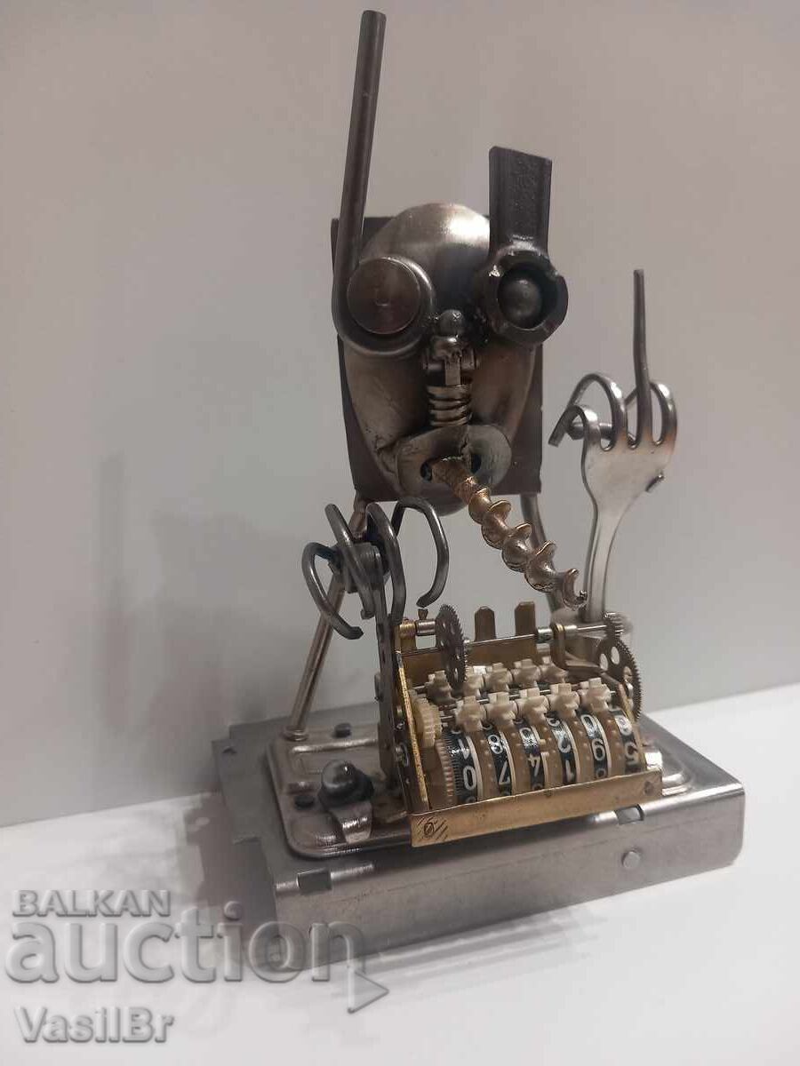 Author's sculpture / plastic art Vasil Bratanov with price 100.00 BGN | € 51.13 Author's sculpture / plastic art Vasil Bratanov with price 100.00 BGN | € 51.13