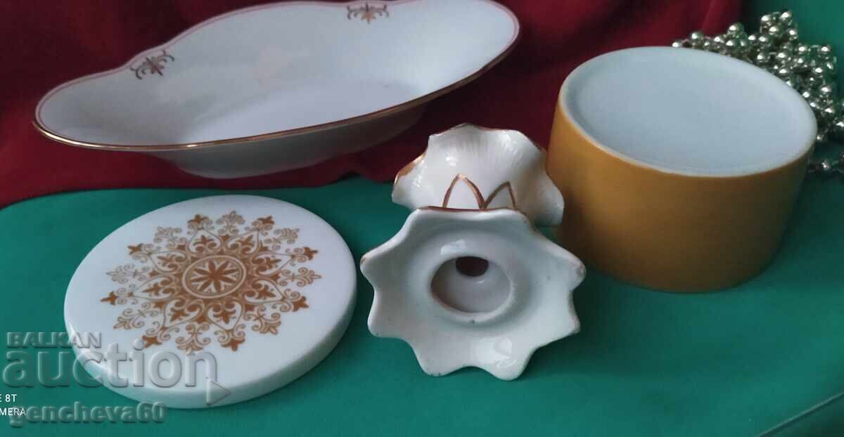 Δημοπρασία Πορσελάνινο σετ κηροπήγιο, σαλατιέρα και κοσμηματοθήκη Δημοπρασία Πορσελάνινο σετ κηροπήγιο, σαλατιέρα και κοσμηματοθήκη