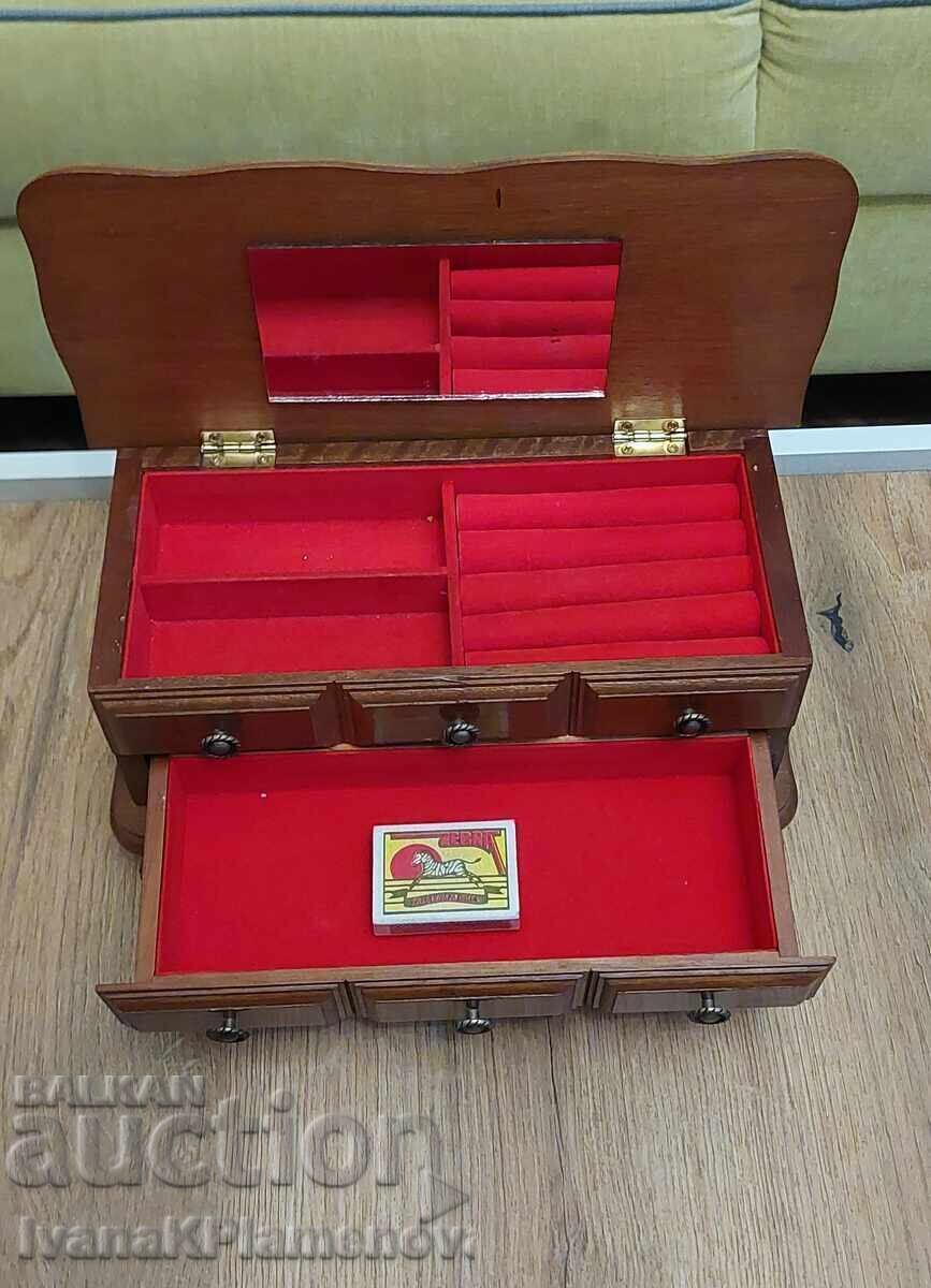 Wooden jewelry box for connoisseurs, excellent - 5