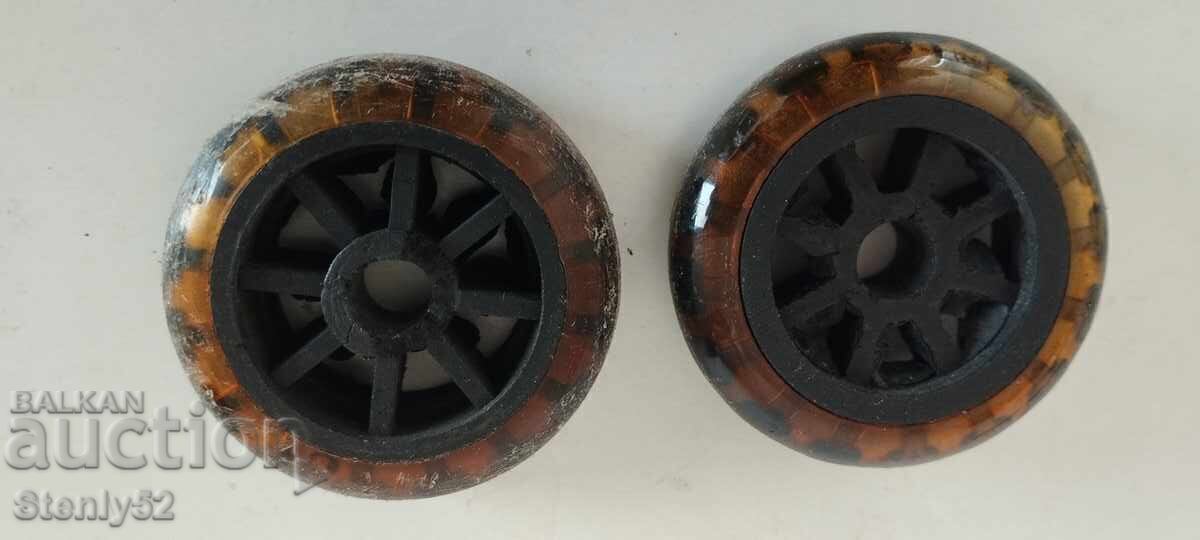 2 suitcase wheels with a diameter of 5.2 cm with price 10.00 BGN | € 5.11 2 suitcase wheels with a diameter of 5.2 cm with price 10.00 BGN | € 5.11