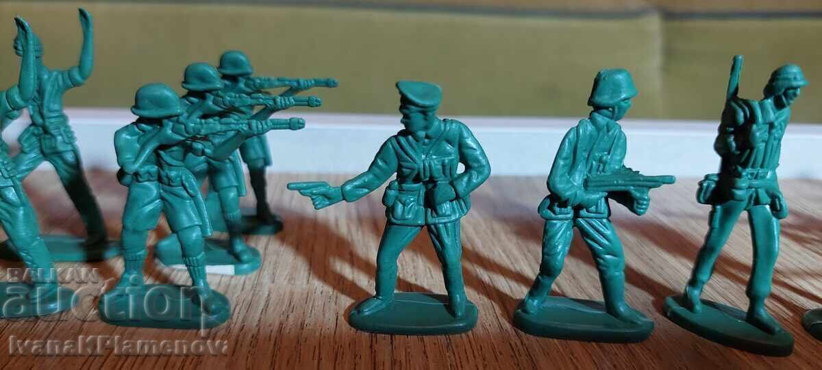 Collectible Figures 20 pieces - 5