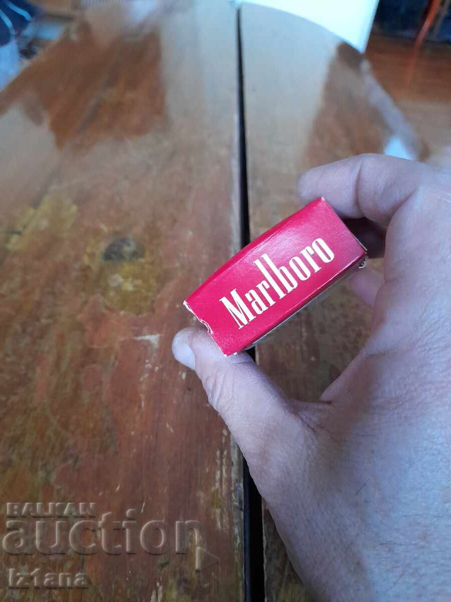 An old box of Marlboro cigarettes - 6 An old box of Marlboro cigarettes - 6