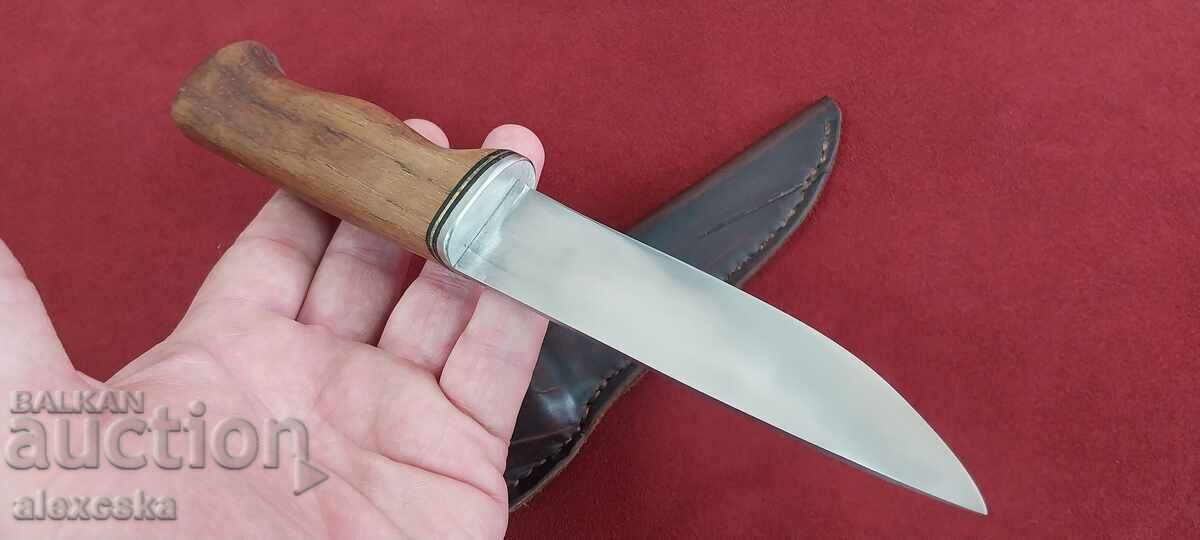 Old hunting knife Old hunting knife