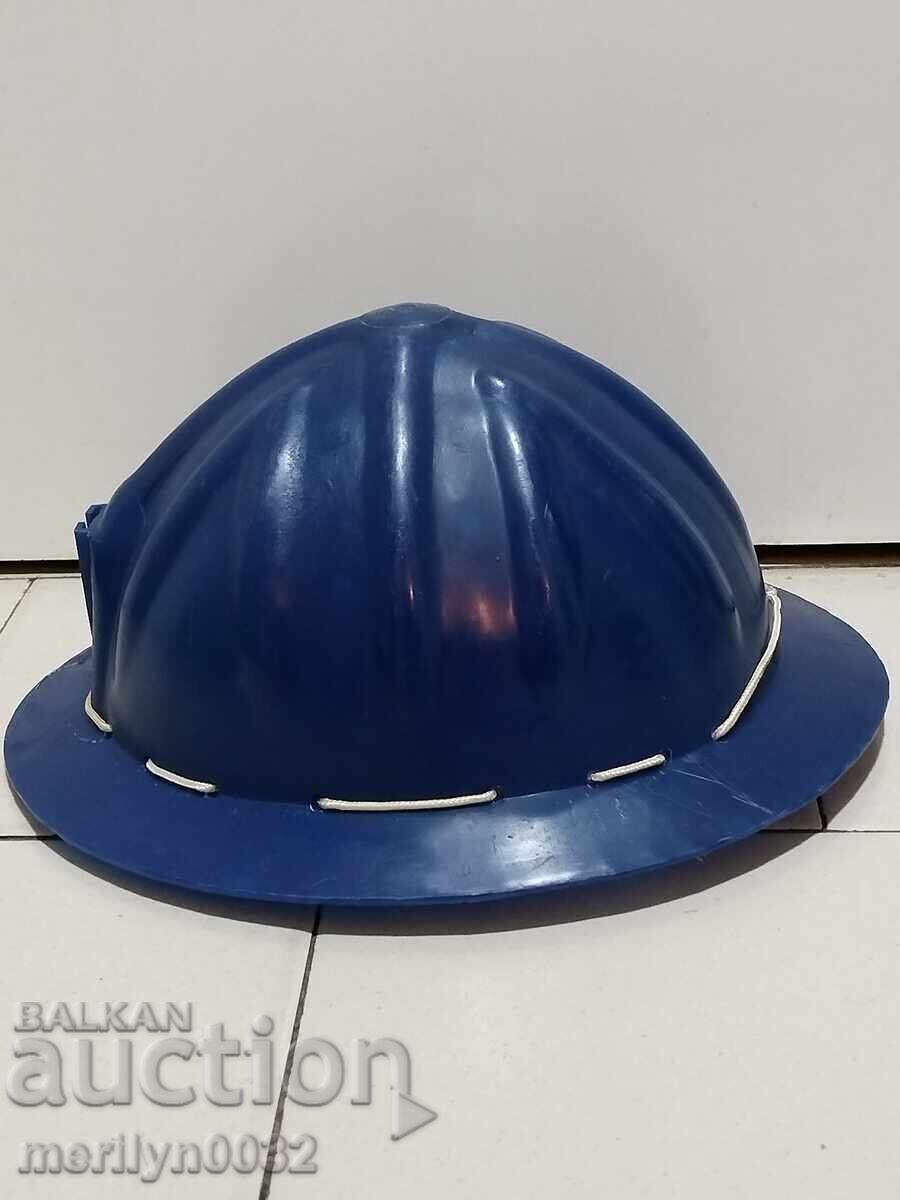 Construction helmet 60-70s VINTAGE Real Socialism NRB with price 47.00 BGN | € 24.03 Construction helmet 60-70s VINTAGE Real Socialism NRB with price 47.00 BGN | € 24.03