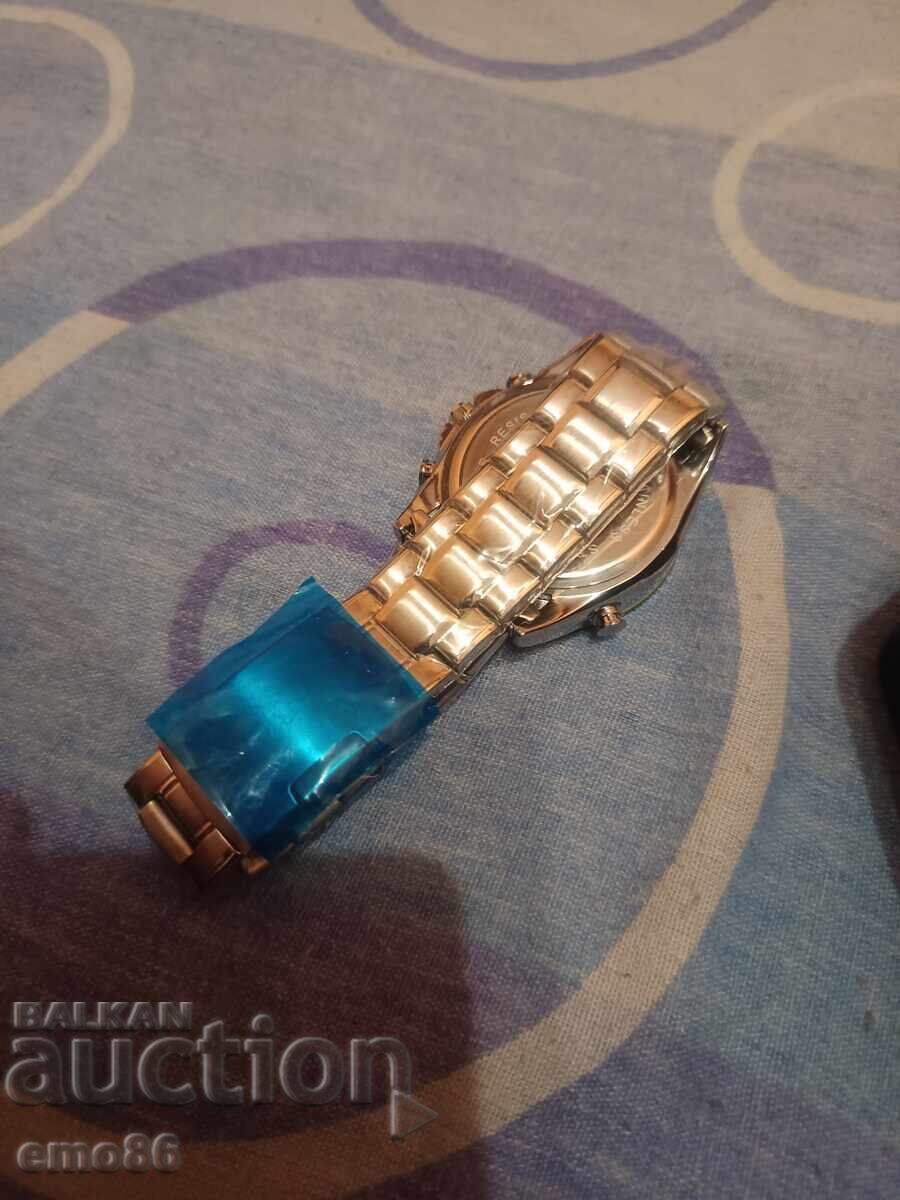 Auction Men's Quartz Chronograph Watch NEW Auction Men's Quartz Chronograph Watch NEW