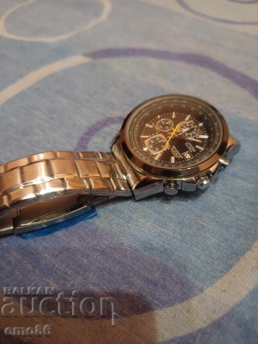 Men's Quartz Chronograph Watch NEW - 7 Men's Quartz Chronograph Watch NEW - 7