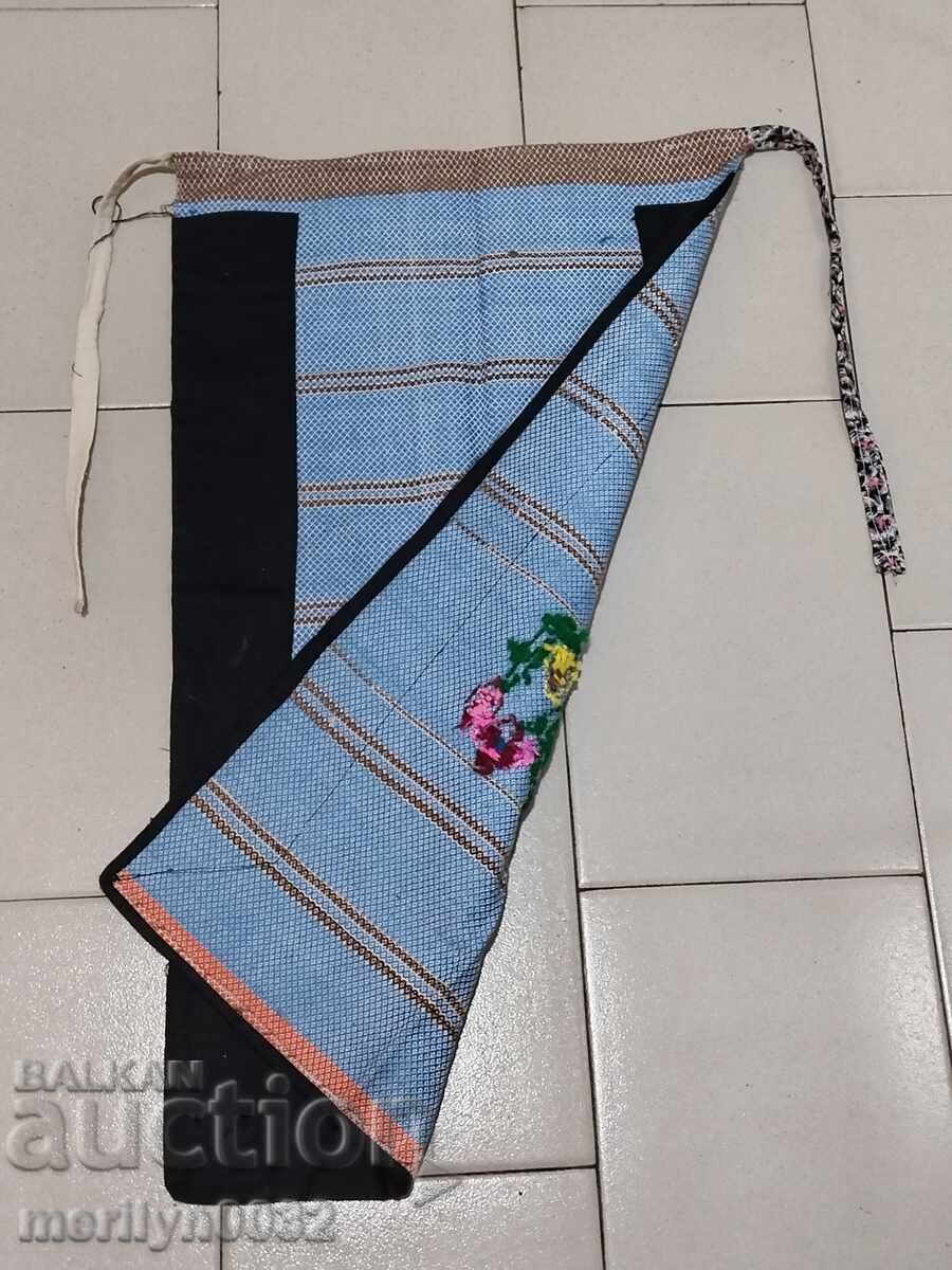 Broderie vechi șorț beteală, costum, pânză cu preț 95.00 BGN | € 48.57 Broderie vechi șorț beteală, costum, pânză cu preț 95.00 BGN | € 48.57