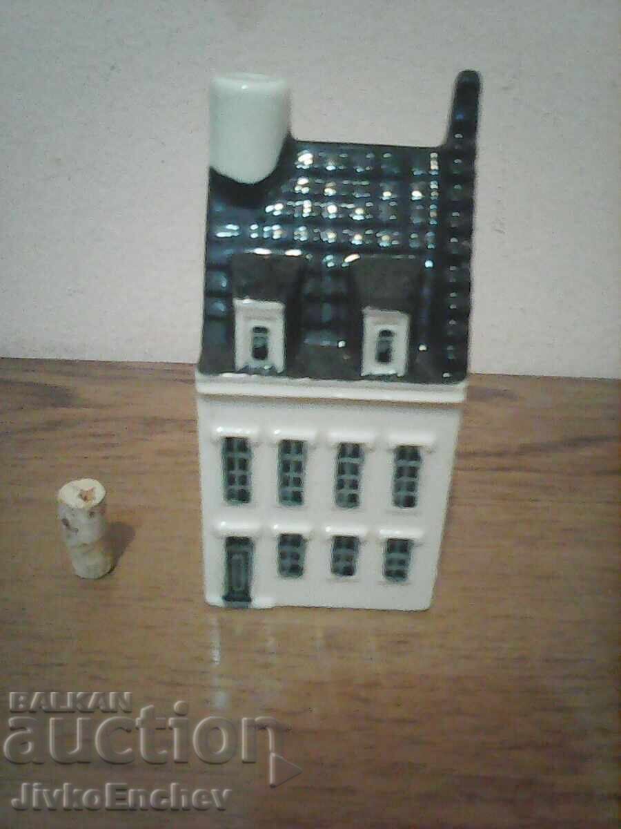 Auction Old bottle - KLM Auction Old bottle - KLM