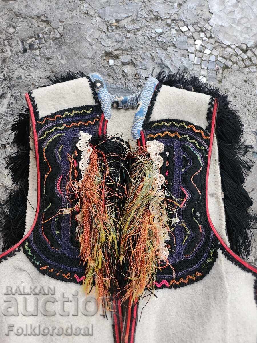 Auction Women's vest from a folk costume from Skopje Crna Gora, 19th century Auction Women's vest from a folk costume from Skopje Crna Gora, 19th century