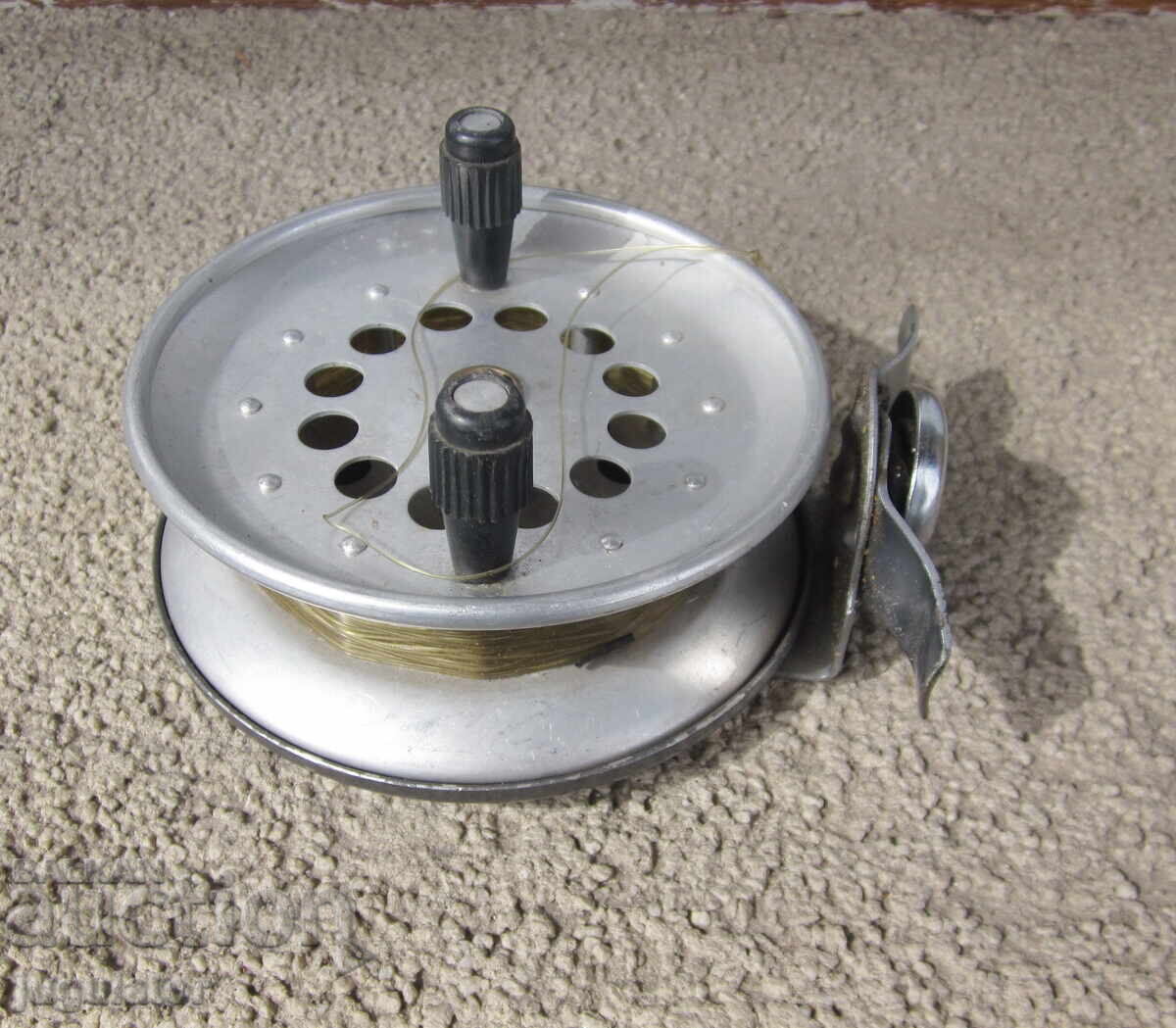 Auction  Russian Soviet fishing reel for spinning fishing