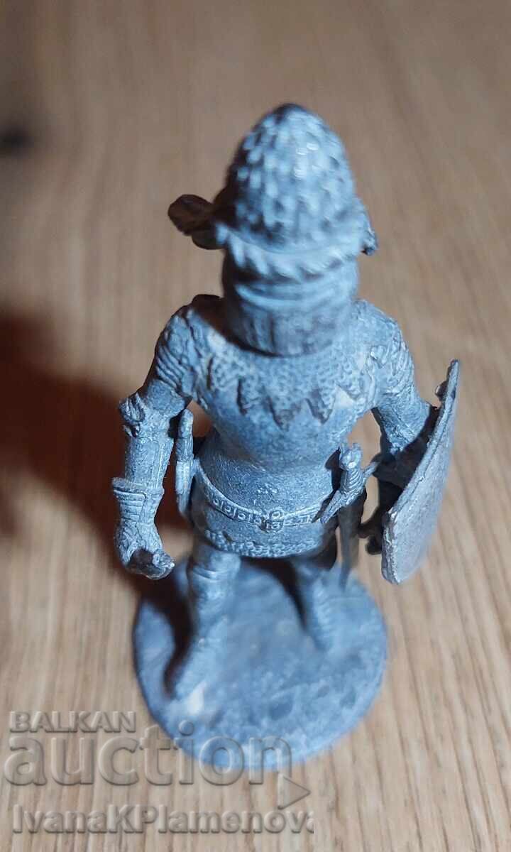 A lead figurine for collectors with price 16.00 BGN | € 8.18 A lead figurine for collectors with price 16.00 BGN | € 8.18