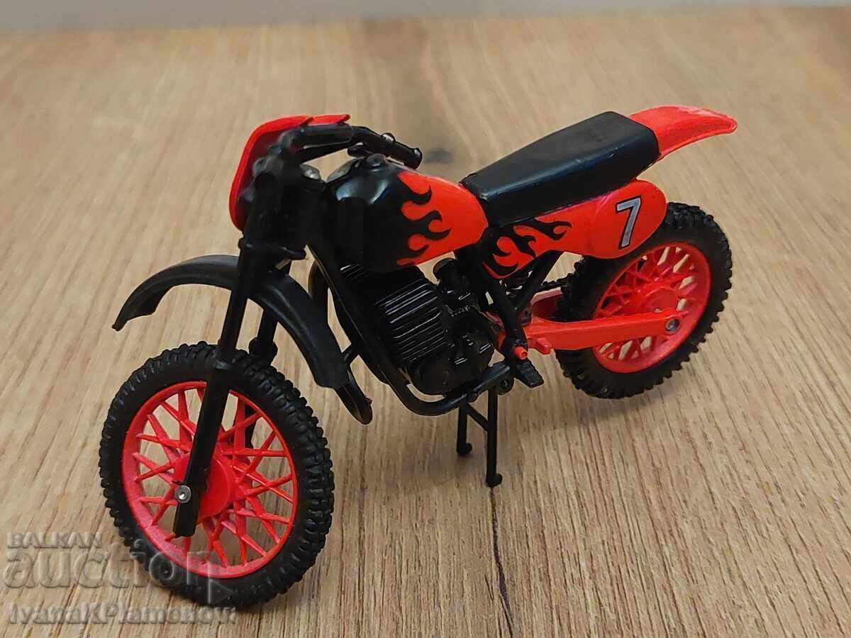 Delivery of Metal toy for collectors, excellent