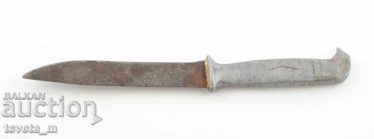 Antique knife with price 9.00 BGN | € 4.60 Antique knife with price 9.00 BGN | € 4.60