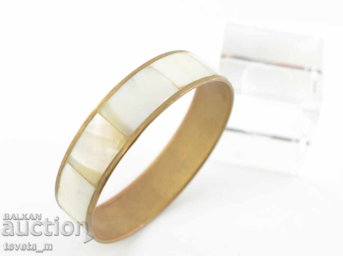 Auction Bronze and mother-of-pearl bracelet Auction Bronze and mother-of-pearl bracelet