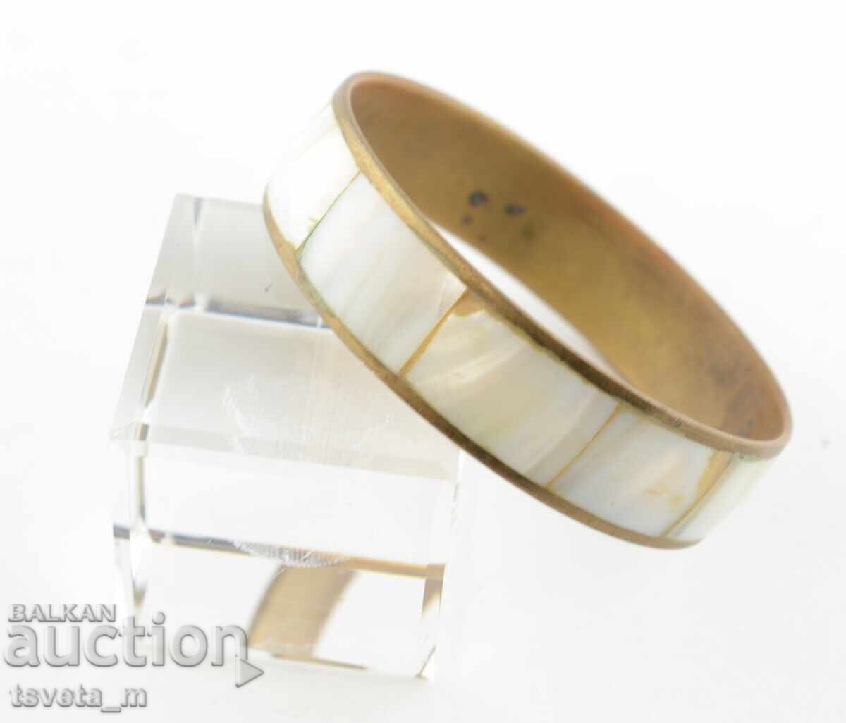 Bronze and mother-of-pearl bracelet Bronze and mother-of-pearl bracelet