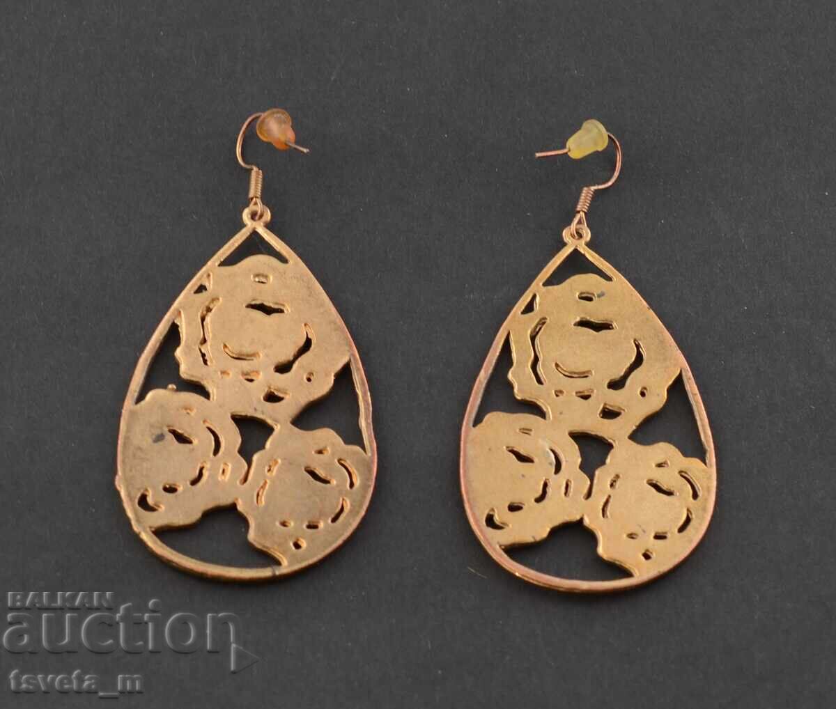 Earrings with price 4.00 BGN | € 2.05 Earrings with price 4.00 BGN | € 2.05