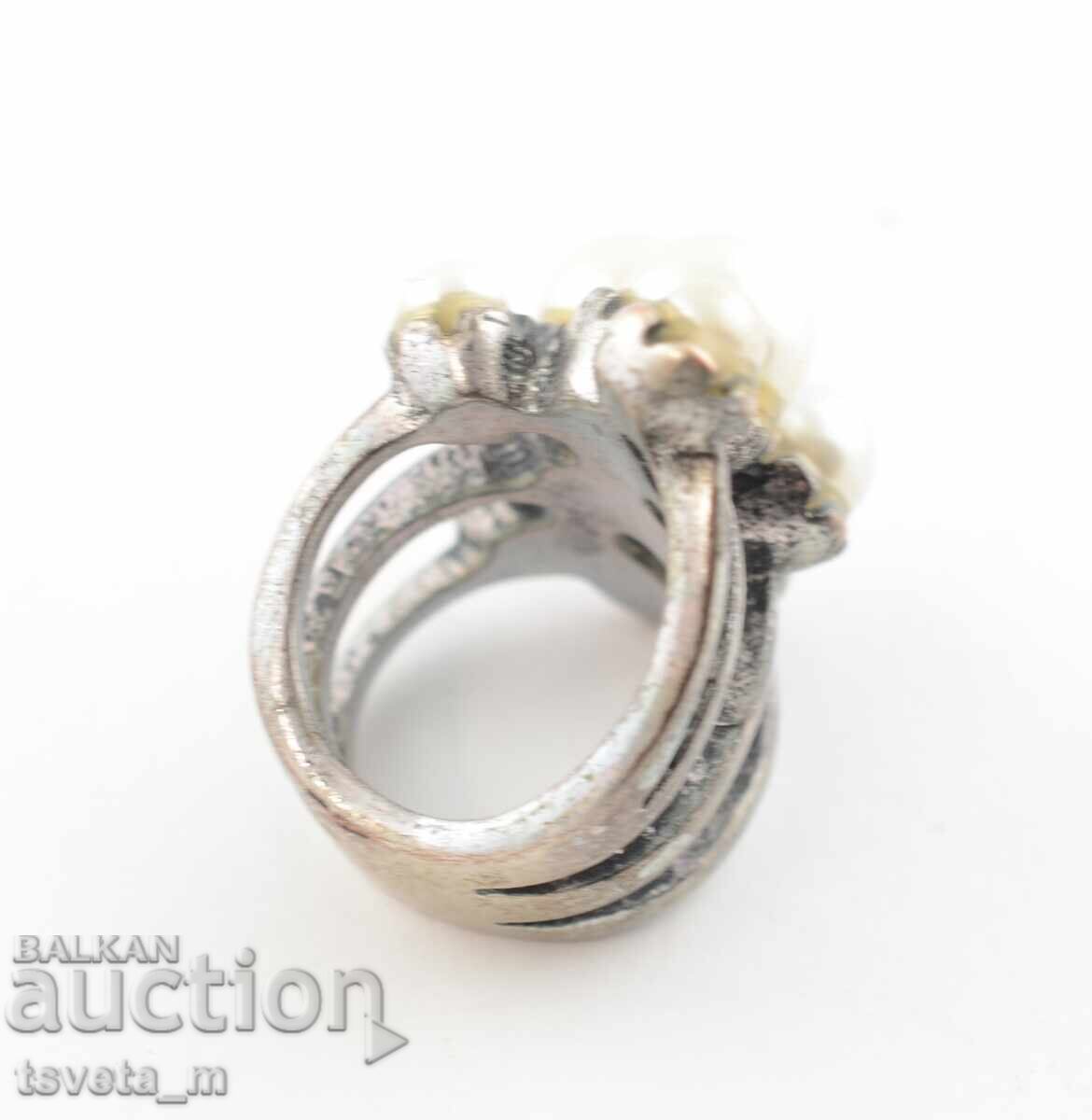 A ring with price 5.00 BGN | € 2.56 A ring with price 5.00 BGN | € 2.56