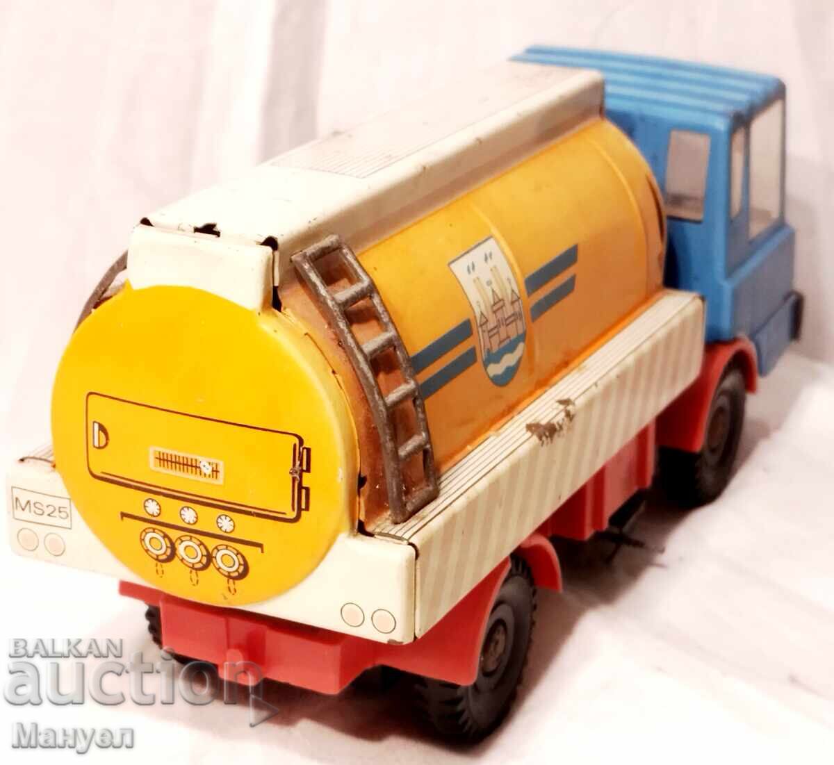 Стара и рядка ламаринена играчка. - 5