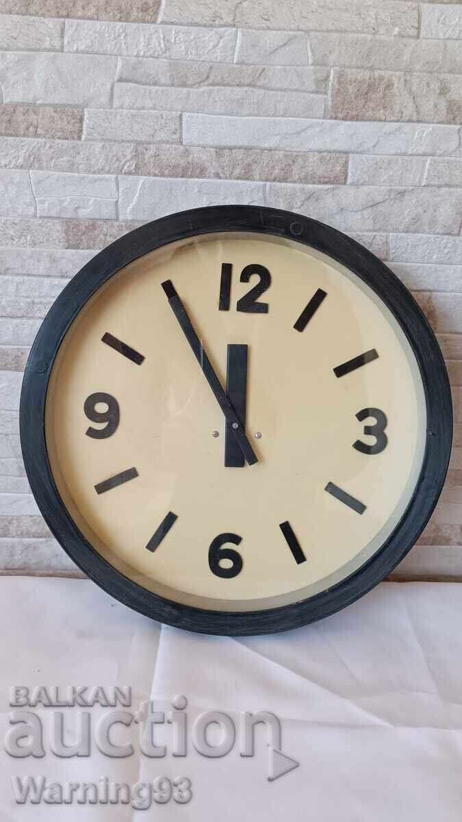 Ceas de perete vechi - Radiosincron - 1970" - Bulgaria - 6