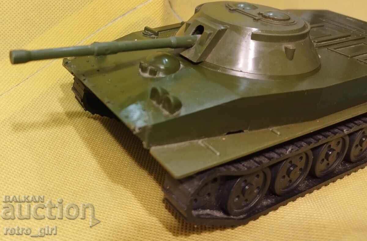 Παλιό στρατιωτικό μοντέλο με τιμή 34.90 BGN | € 17.84 Παλιό στρατιωτικό μοντέλο με τιμή 34.90 BGN | € 17.84