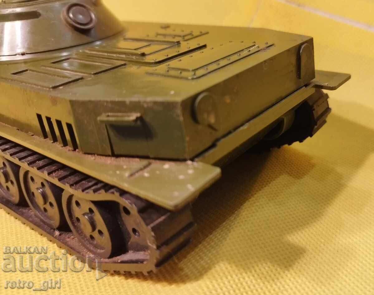 Δημοπρασία Παλιό στρατιωτικό μοντέλο Δημοπρασία Παλιό στρατιωτικό μοντέλο