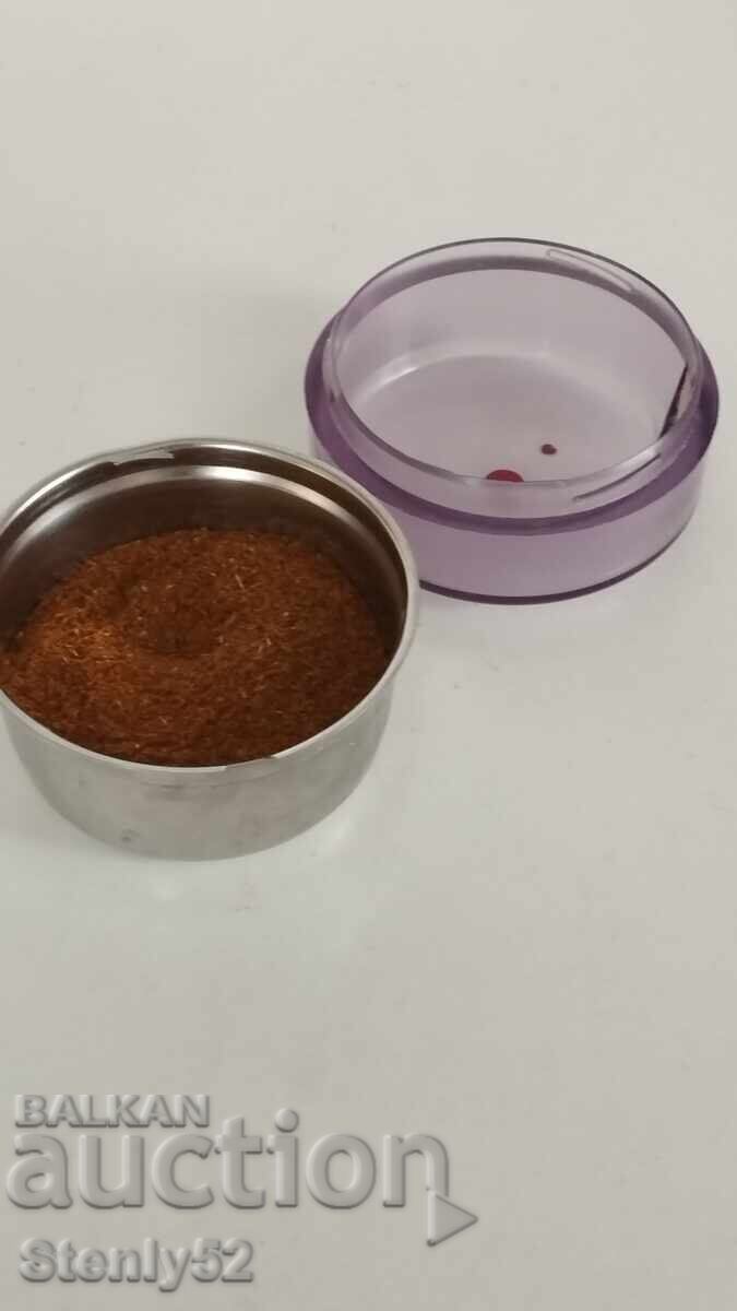 Salt shaker for mixed salt with screw-on lid. Home handyman - 5 Salt shaker for mixed salt with screw-on lid. Home handyman - 5