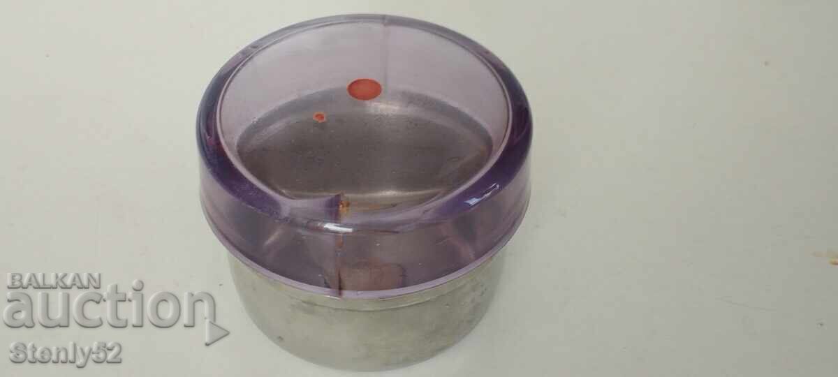 Salt shaker for mixed salt with screw-on lid. Home handyman Salt shaker for mixed salt with screw-on lid. Home handyman