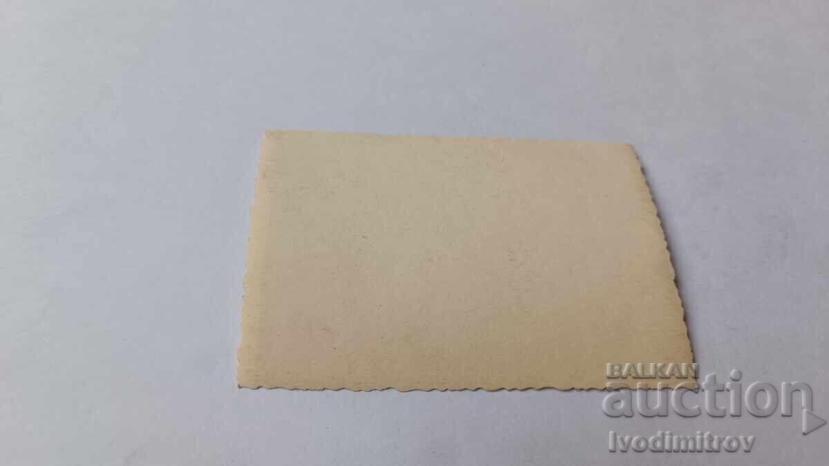 Φωτογραφία Δύο κορίτσια με τιμή € 0.84 | 1.64 BGN