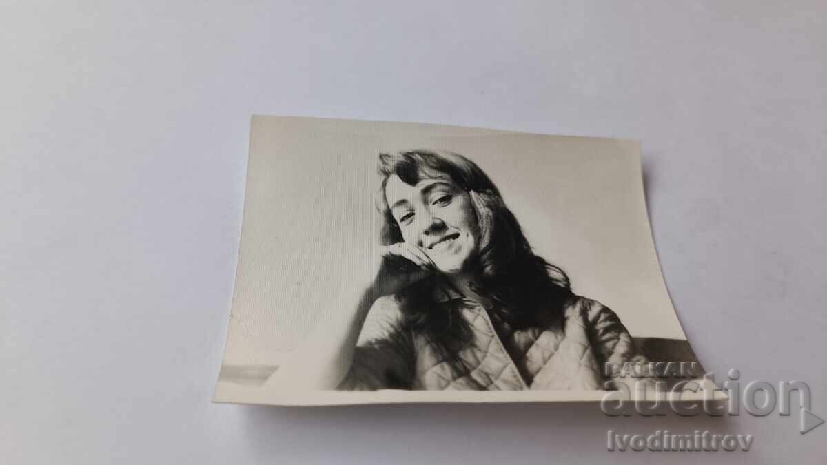 Foto Fată tânără Foto Fată tânără