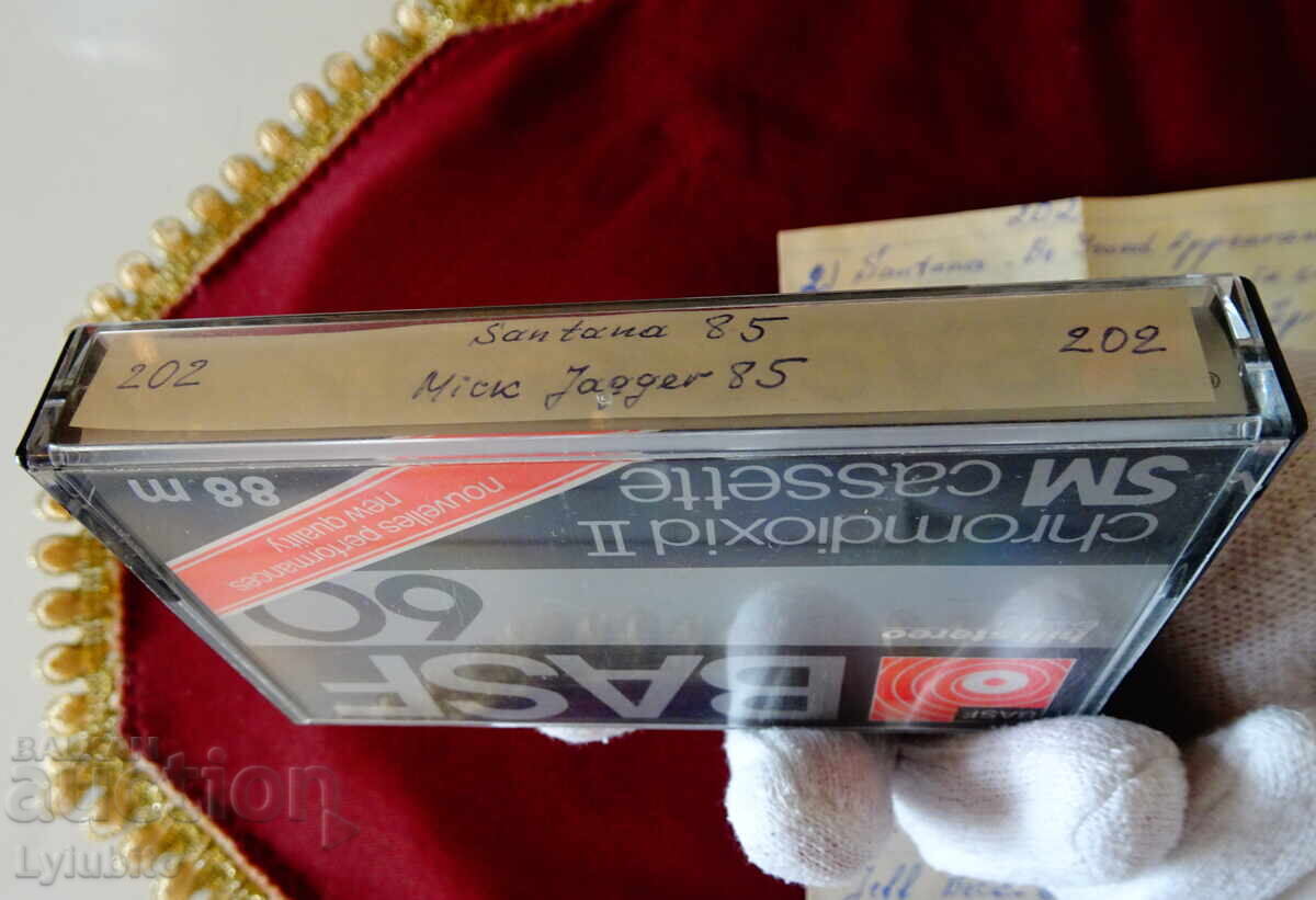 Delivery of BASF audio cassette with Santana and Mick Jagger Delivery of BASF audio cassette with Santana and Mick Jagger