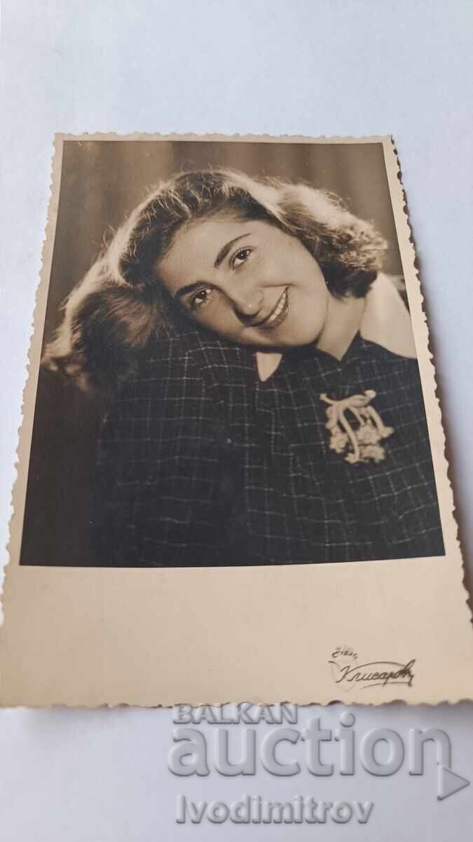 Foto Fată tânără Foto Fată tânără