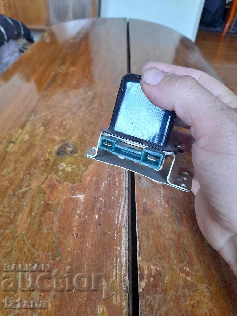 Auction Old relay RR 380 Auction Old relay RR 380