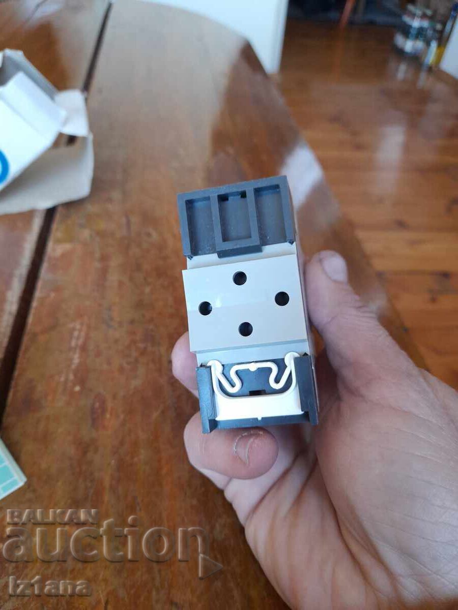 Automat de scară vechi ACE-5 - 6 Automat de scară vechi ACE-5 - 6