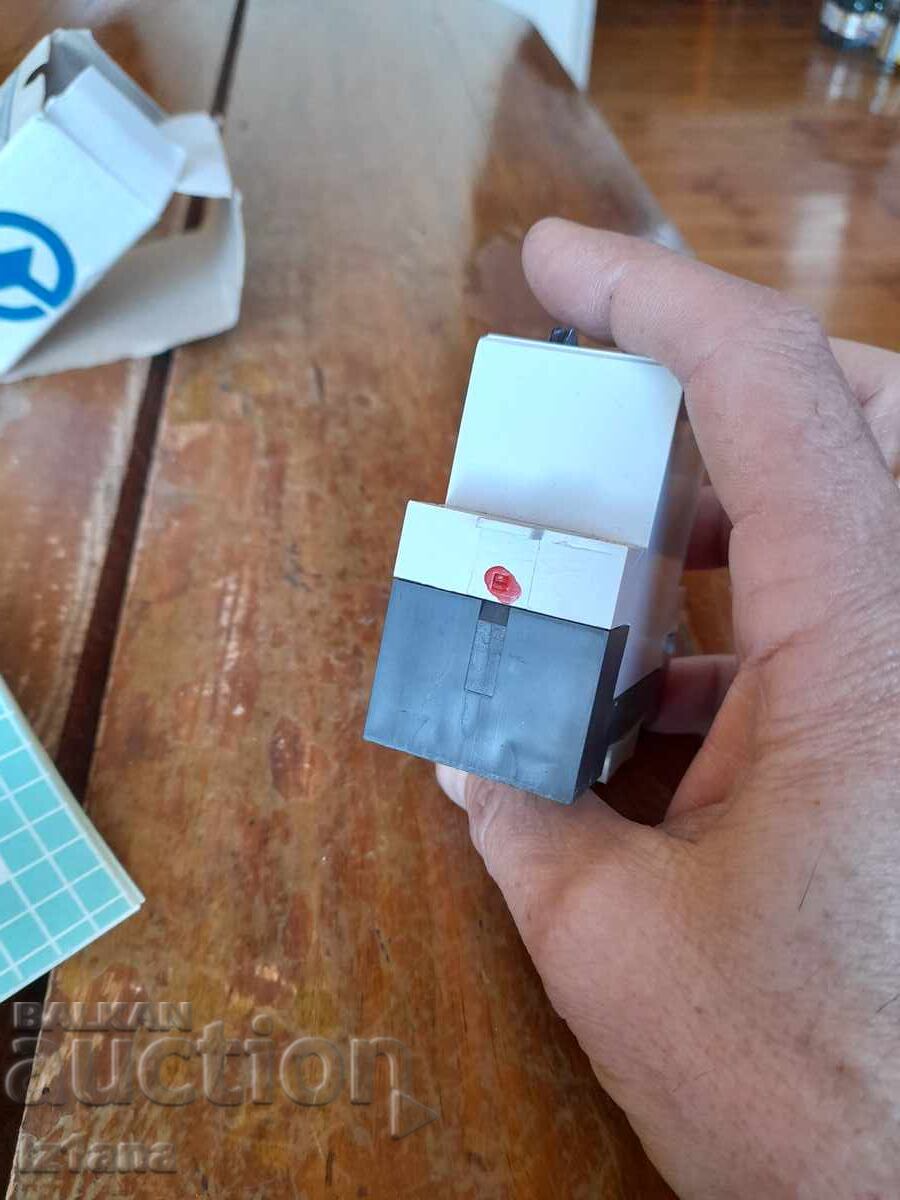 Automat de scară vechi ACE-5 - 7 Automat de scară vechi ACE-5 - 7