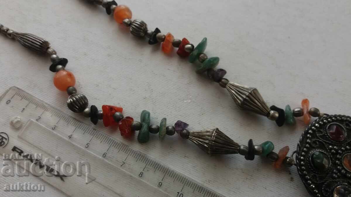 Delivery of OLD MASSIVE NECKLACE AFRICA WITH STONES Delivery of OLD MASSIVE NECKLACE AFRICA WITH STONES