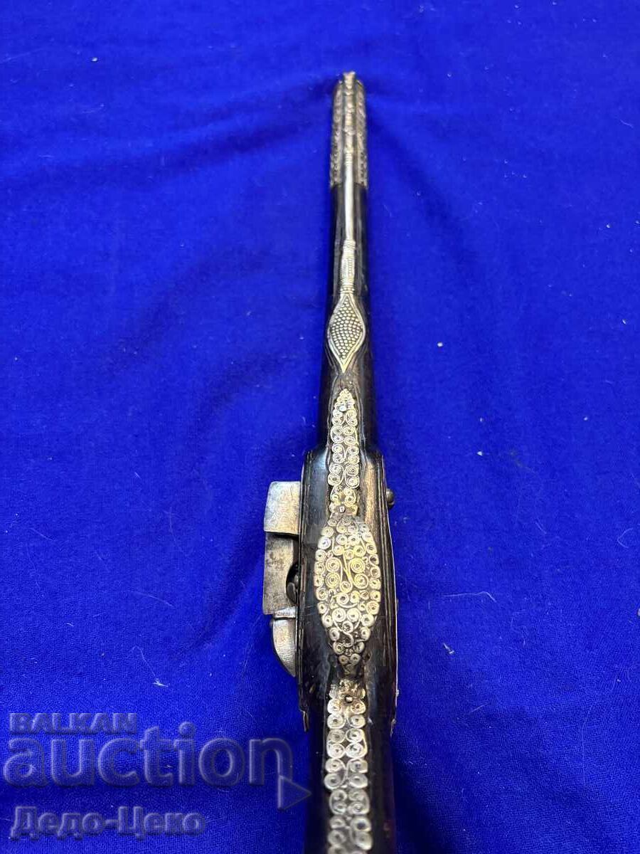 Παράδοση Ασημένιο πιστόλι με πυρόλιθο