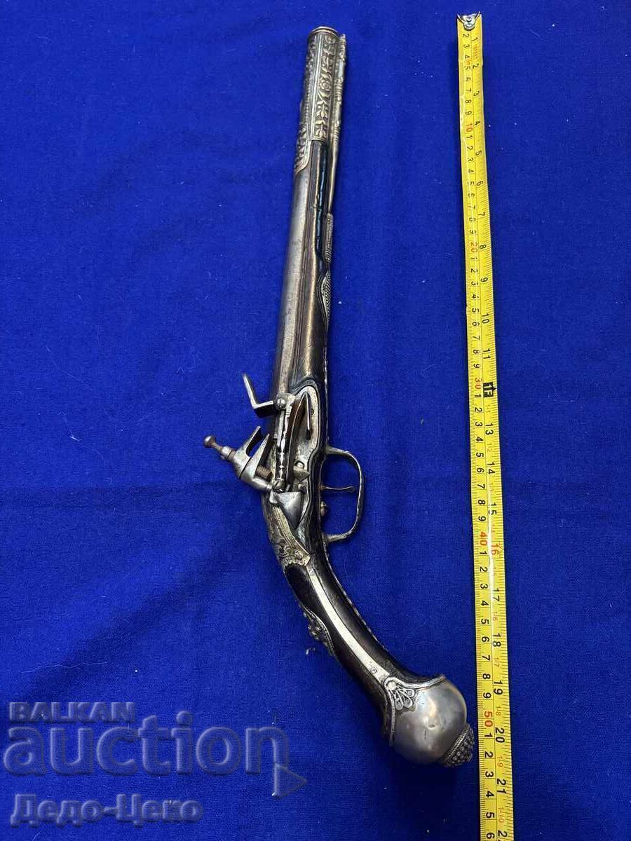 Ασημένιο πιστόλι με πυρόλιθο