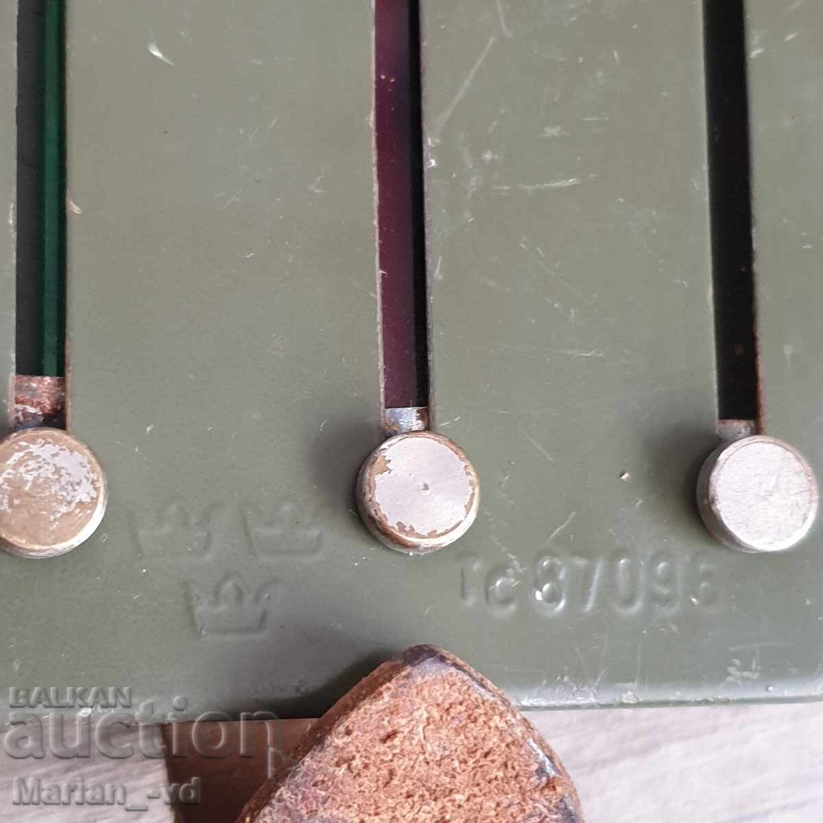 Swedish military flashlight M40 type 87096 from WWII with price 45.00 BGN | € 23.01 Swedish military flashlight M40 type 87096 from WWII with price 45.00 BGN | € 23.01