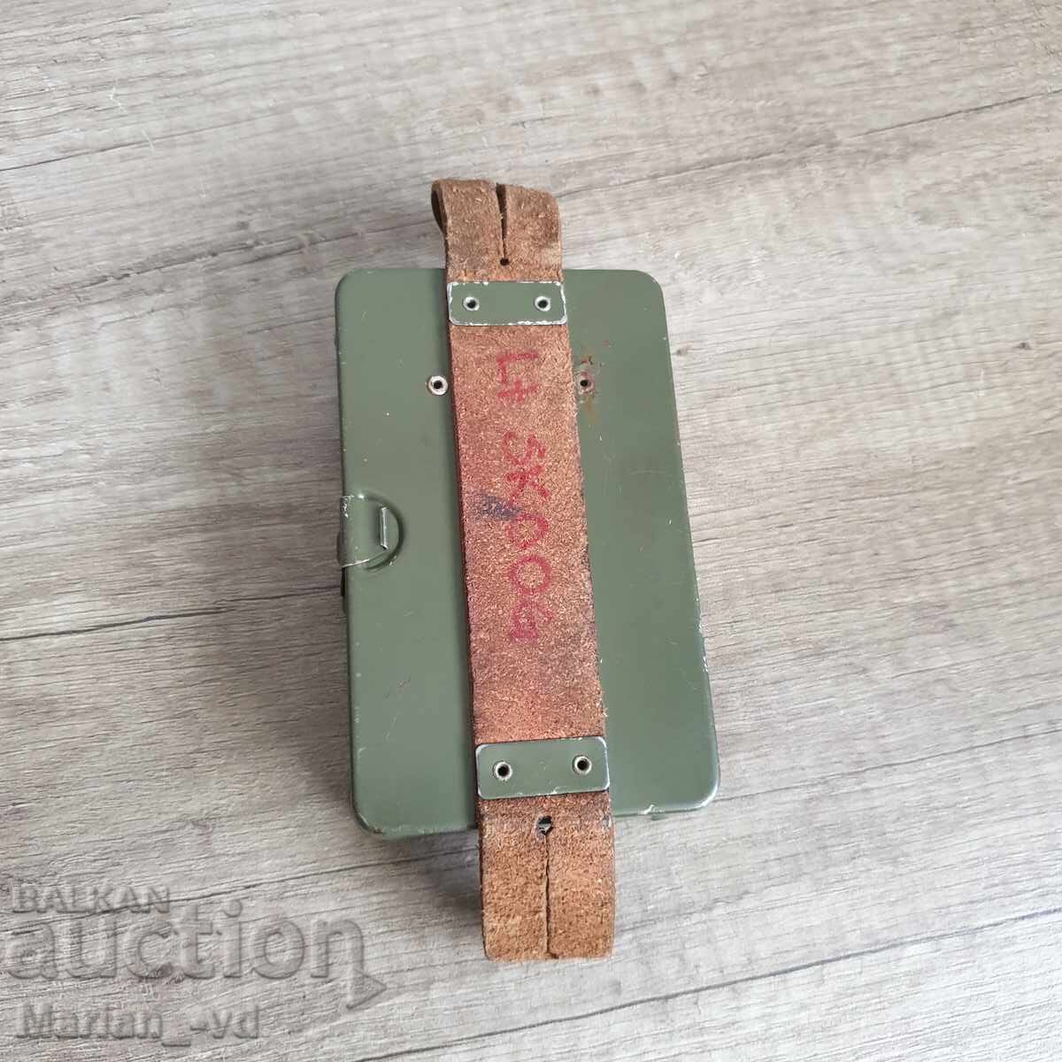 Delivery of Swedish military flashlight M40 type 87096 from WWII Delivery of Swedish military flashlight M40 type 87096 from WWII