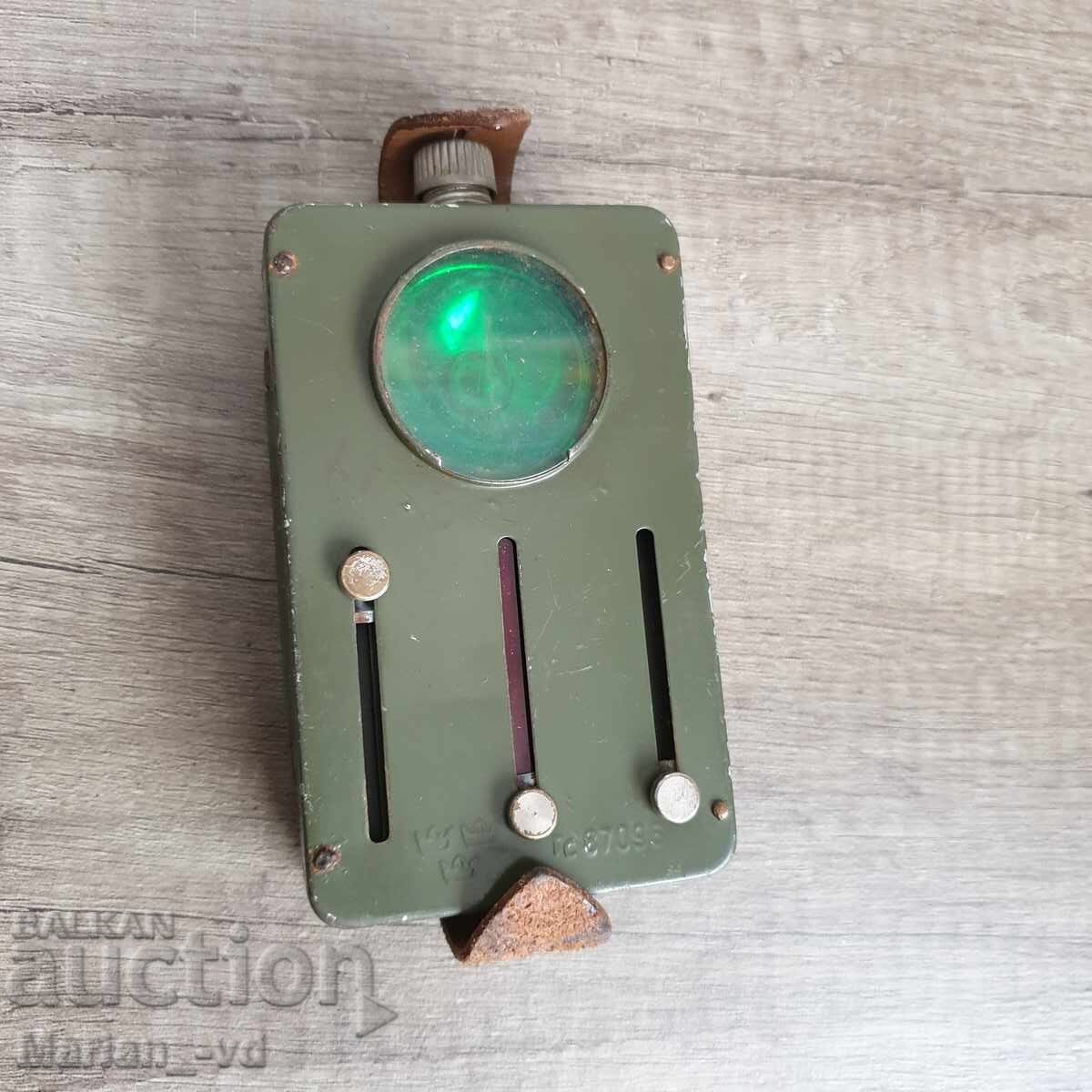 Swedish military flashlight M40 type 87096 from WWII - 7 Swedish military flashlight M40 type 87096 from WWII - 7