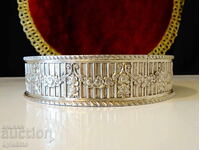 Посребрена поставка за бутилка,лъв,рози,барок.