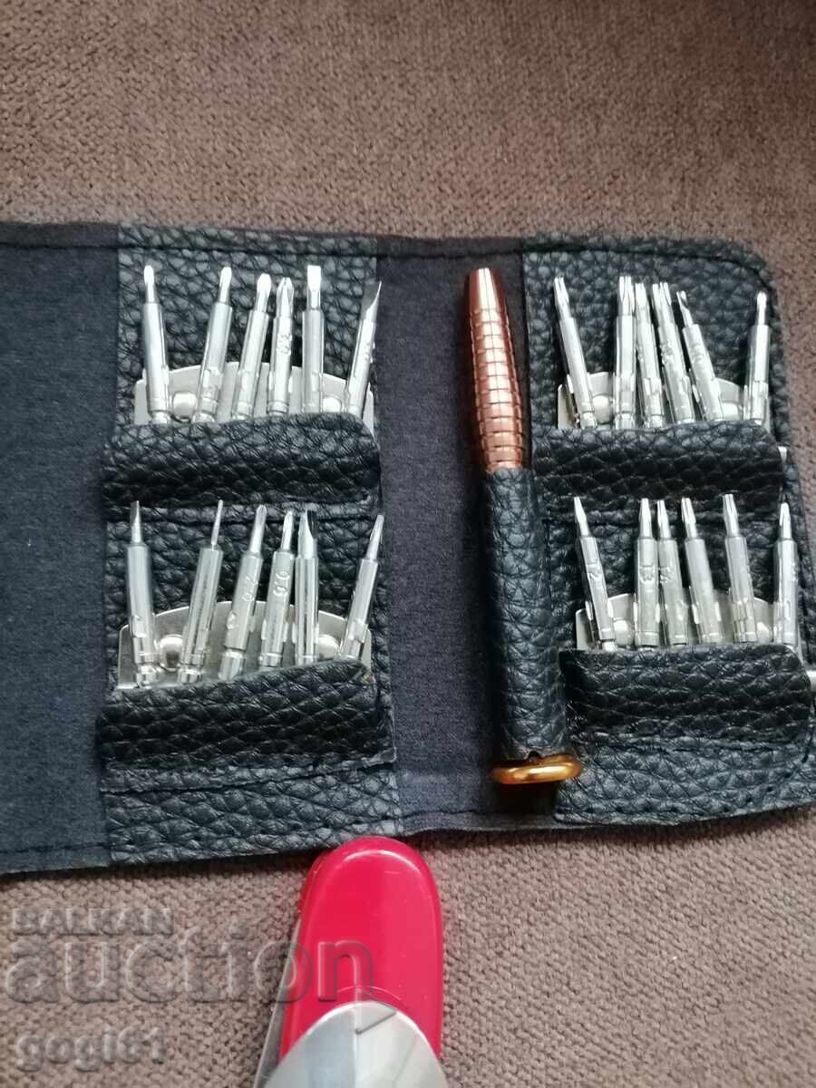 Δημοπρασία Παρτίδα διαφόρων πραγμάτων, καινούργια Δημοπρασία Παρτίδα διαφόρων πραγμάτων, καινούργια