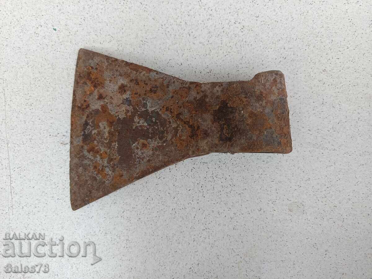 Παλιό ρωσικό τσεκούρι με τιμή 45.00 BGN | € 23.01 Παλιό ρωσικό τσεκούρι με τιμή 45.00 BGN | € 23.01