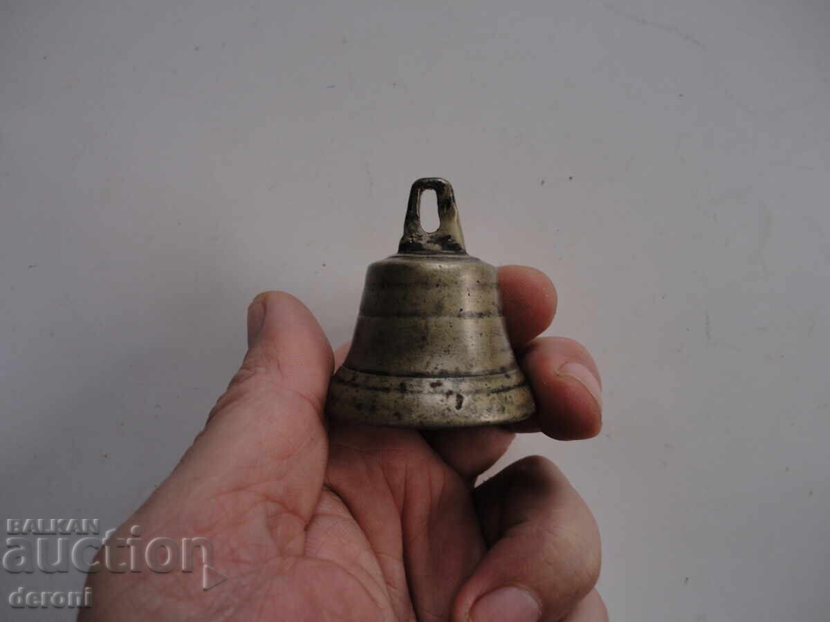 Auction Old bronze bell chime Auction Old bronze bell chime