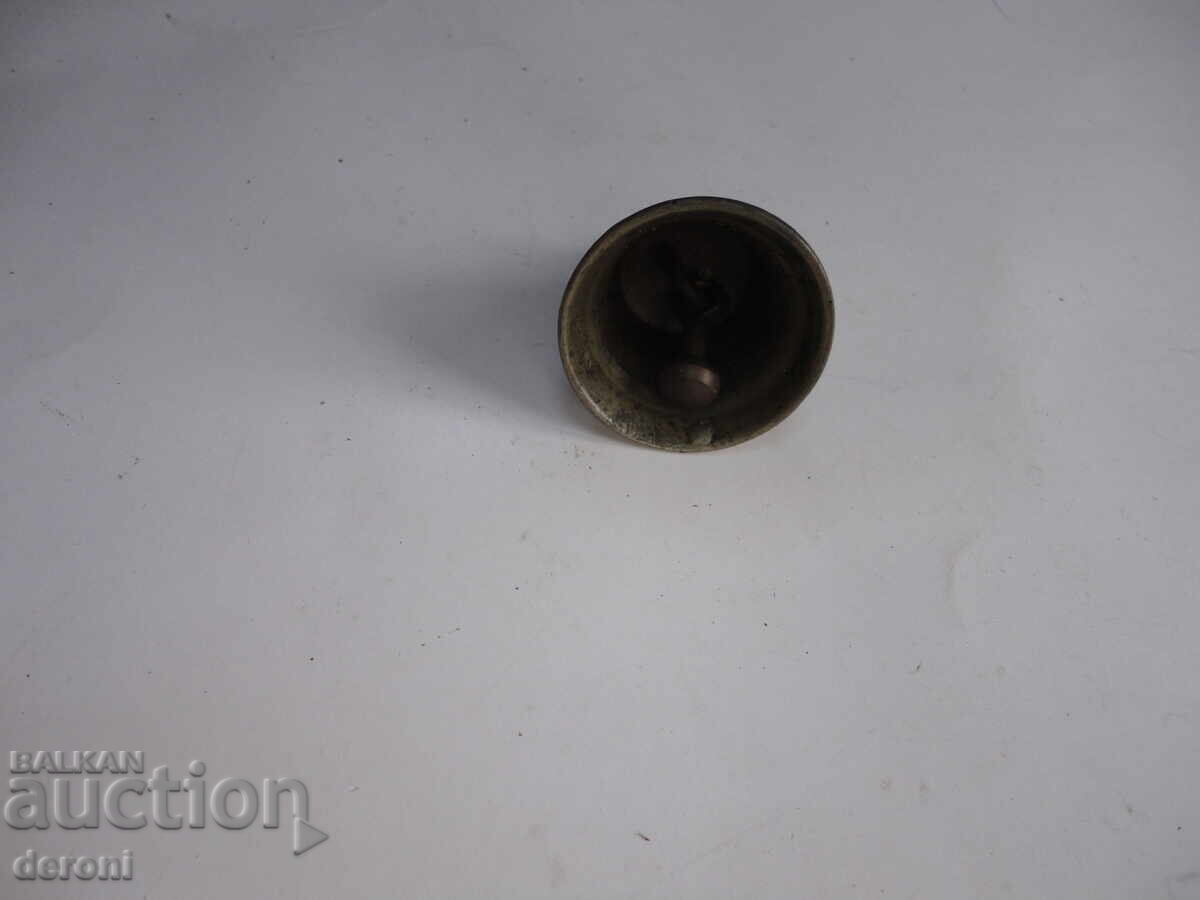 Old bronze bell chime - 6 Old bronze bell chime - 6