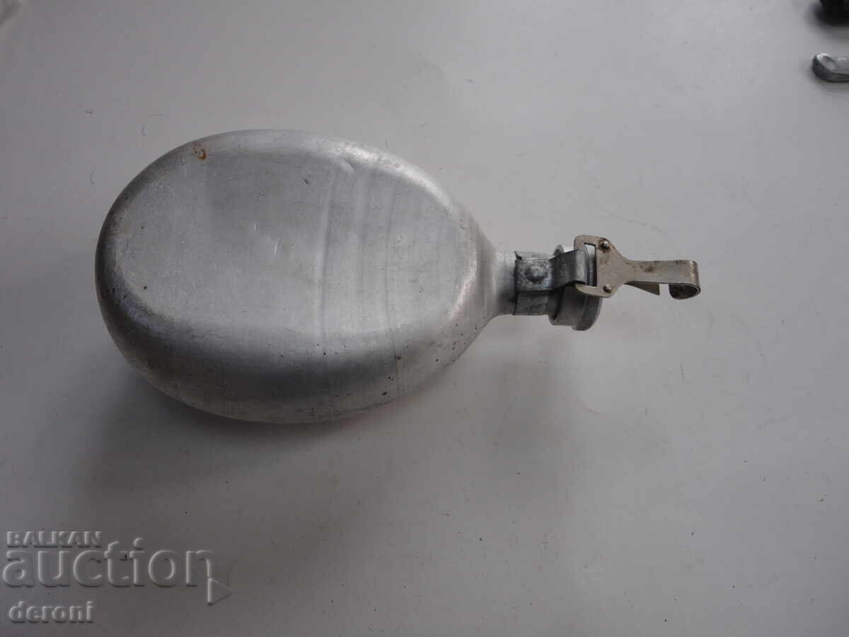 Military aluminum canteen 2 with price 8.00 BGN | € 4.09