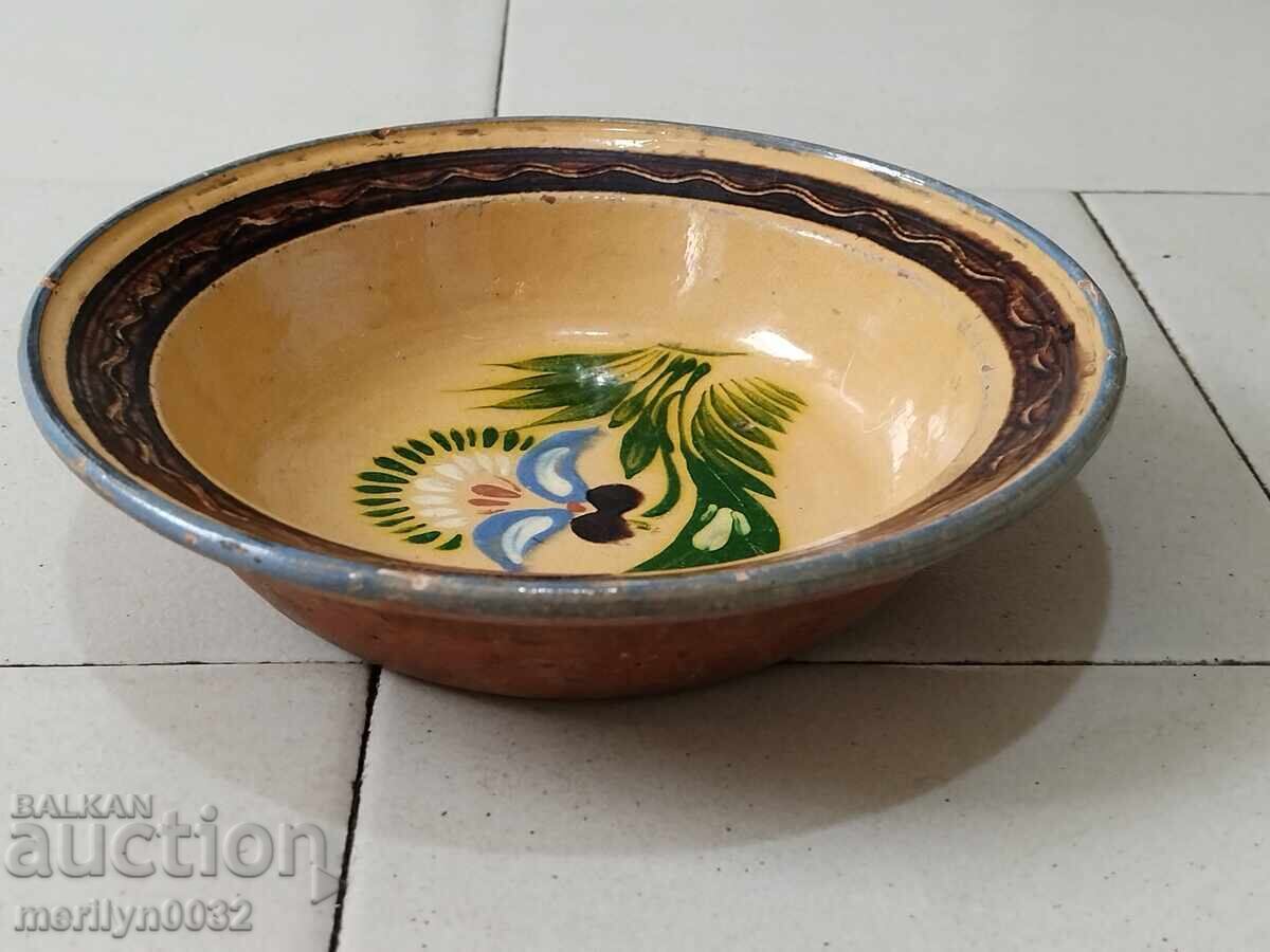 Auction Old clay pot, pottery, plate Auction Old clay pot, pottery, plate
