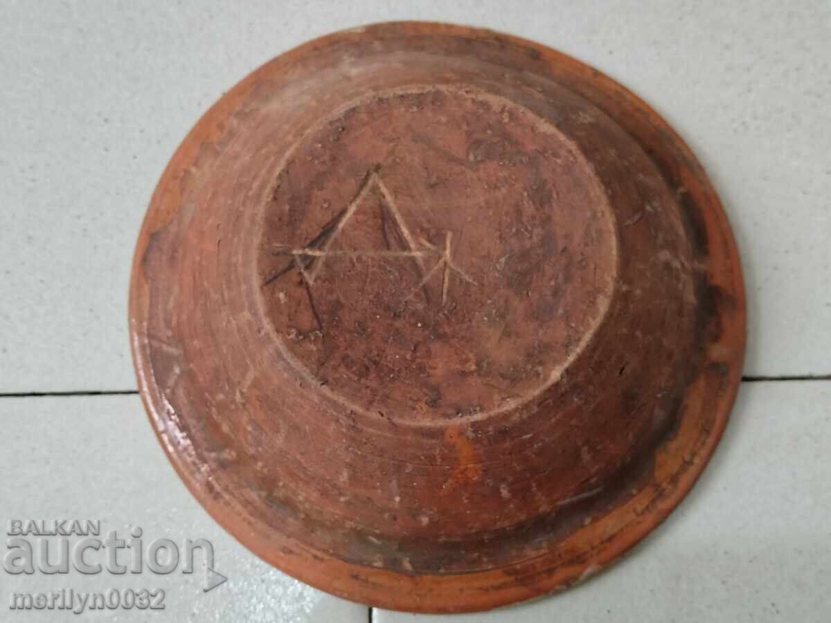 Auction Old clay pot, pottery, plate Auction Old clay pot, pottery, plate